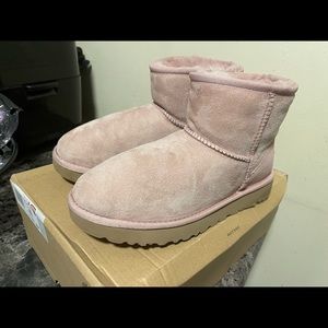 Womens uggs. Worn once